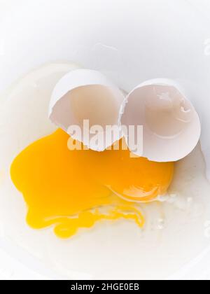 Gebrochene Ei Stockfoto