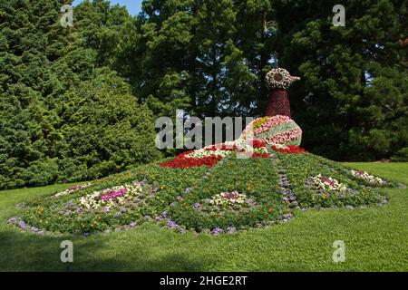 Blumenskulptur eines Pfaus auf der Insel Mainau bei Konstanz in Deutschland Stockfoto