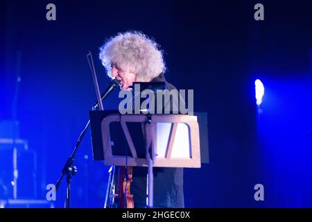 Der italienische Sänger und Violonist Angelo Branduardi beim Konzert „il cammino dell’anima Tour“ im Teatro Colosseo am 19. Januar 2021 in Turin, Italien. Stockfoto