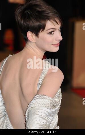 Anne Hathaway, Weltpremiere, „Les Miserables“, Empire Leicester Square, London. VEREINIGTES KÖNIGREICH Stockfoto