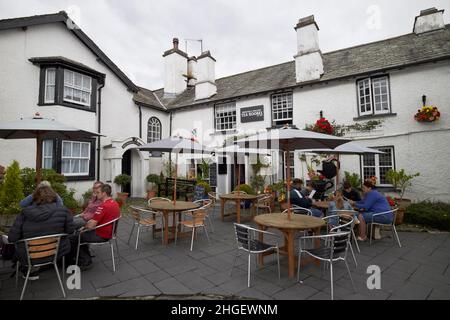 Minstrels Galerie Tea Rooms und methodistische Kirche hawkshead Dorf Seengebiet, cumbria, england, großbritannien Stockfoto