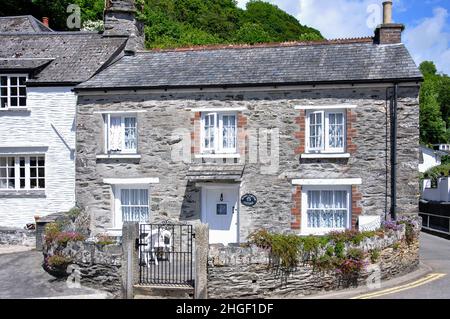 Kleines Steinhaus, Polperro, Cornwall, England, Vereinigtes Königreich Stockfoto