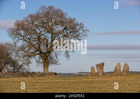 Neun Damen schließen Steinkreis, Robin Hood's Stride, Derbyshire Peak District UK Stockfoto