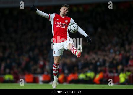 LONDON, GROSSBRITANNIEN. JAN 20th Gabriel Martinelli von Arsenal kontrolliert den Ball während des Carabao Cup-Spiels zwischen Arsenal und Liverpool im Emirates Stadium, London, am Donnerstag, den 20th. Januar 2022. (Kredit: Tom West | MI News) Kredit: MI Nachrichten & Sport /Alamy Live News Stockfoto