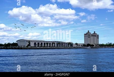 Savannah Convention Center und Westin Hotel Stockfoto