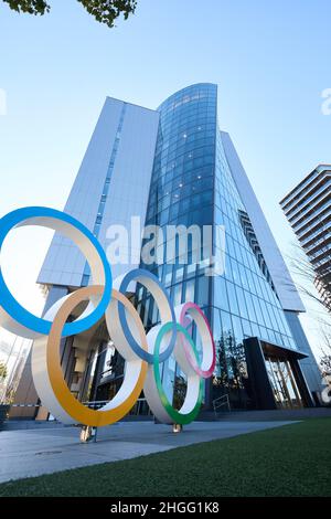 Japan Sport Olympic Square, 21. JANUAR 2022: Das Olympische Komitee Japans öffnet die Medien zur Ausstellung „der Wert des Sports, der von den Olympischen Spielen in Tokio 2020 überliefert wurde“ im Japanischen Olympischen Museum in Tokio, Japan. Quelle: Yohei Osada/AFLO SPORT/Alamy Live News Stockfoto