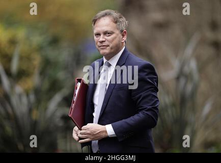 Aktenfoto vom 07/12/21 von Verkehrsminister Grant Shapps, der gesagt hat, dass die „endlose Flut“ von Ankündigungen zu Zügen verschrottet wird. Ausgabedatum: Freitag, 21. Januar 2022. Stockfoto