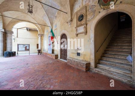 Pienza (Italien) - die wunderbare mittelalterliche Stadt der Toskana im Frühling, mit sehr berühmten Aussichten und Landschaften im Val d'Orcia UNESCO-Stätte Stockfoto