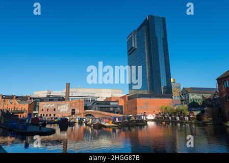 Regency Wharf im Gas Street Basin im Zentrum des Kanalnetzes von Birmingham Stockfoto