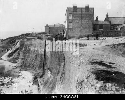 Vintage-Druck aus dem frühen 20th. Jahrhundert: Erosion, Erdrutsch, Brighton, England Stockfoto