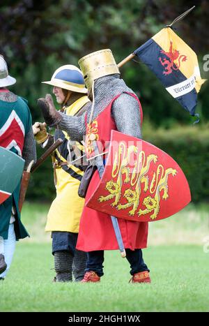 Rekonstruktion der Schlacht von Evesham 1265 auf der Kronwiese. Stockfoto