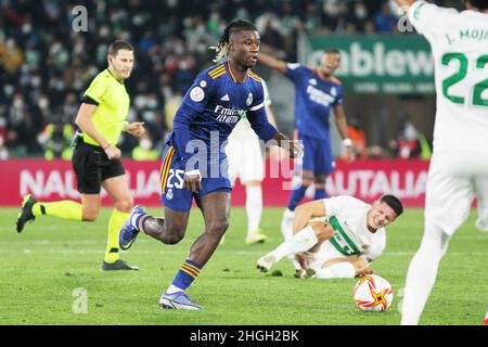 Elche, Alicante, Spanien. 20th Januar 2022. Eduardo Camavinga von Real Madrid während des spanischen Pokals, Copa del Rey, Runde des Fußballspiels 16 zwischen Elche CF und Real Madrid am 20. Januar 2022 im Martinez Valero Stadion in Elche, Alicante, Spanien - Foto: IRH/DPPI/LiveMedia Kredit: Unabhängige Fotoagentur/Alamy Live News Stockfoto