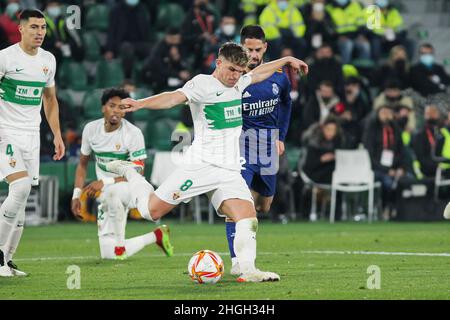 Elche, Alicante, Spanien. 20th Januar 2022. Raul Guti von Elche während des spanischen Pokals, Copa del Rey, Runde des Fußballspiels 16 zwischen Elche CF und Real Madrid am 20. Januar 2022 im Martinez Valero Stadion in Elche, Alicante, Spanien - Foto: IRH/DPPI/LiveMedia Kredit: Unabhängige Fotoagentur/Alamy Live News Stockfoto