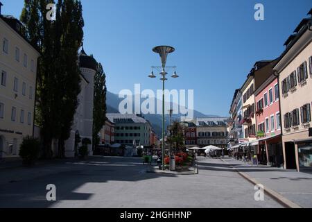 LIENZ, ÖSTERREICH 15. September 2020 das Zentrum der österreichischen Kleinstadt Lienz an einem sonnigen Tag Stockfoto