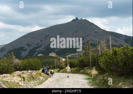 Auf dem Weg nach Śnieżka, Woiwodschaft Niederschlesien, im Südwesten Polens, Europa Stockfoto