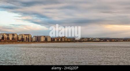 Panoramablick auf die Küste von Ayr an einem Wintertag im Dezember. Stockfoto