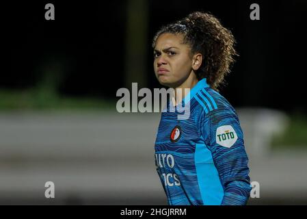 ROTTERDAM, NIEDERLANDE - 21. JANUAR: Jacintha Weimar von Feyenoord beim Womans Pure Energie Eredivisie-Spiel zwischen Feyenoord und VV Alkmaar im Sportpark Varkenoord am 21. Januar 2022 in Rotterdam, Niederlande (Foto: Herman Dingler/Orange Picles) Stockfoto