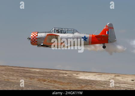 ESKISEHIR, TÜRKEI - 12. SEPTEMBER 2021: M.S.O Air and Space Museum North American AT-6G Texan Ausstellung in Sivrihisar SHG Airshow Stockfoto