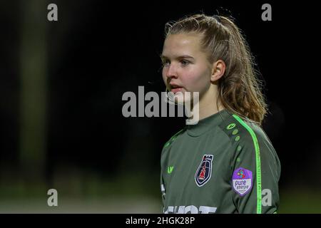 Rotterdam, Niederlande. 21st Januar 2022. ROTTERDAM, NIEDERLANDE - 21. JANUAR: Femke Liefting während des Womans Pure Energie Eredivisie-Matches zwischen Feyenoord und VV Alkmaar im Sportpark Varkenoord am 21. Januar 2022 in Rotterdam, Niederlande (Foto von Herman Dingler/Orange Picics) Credit: Orange Pics BV/Alamy Live News Stockfoto