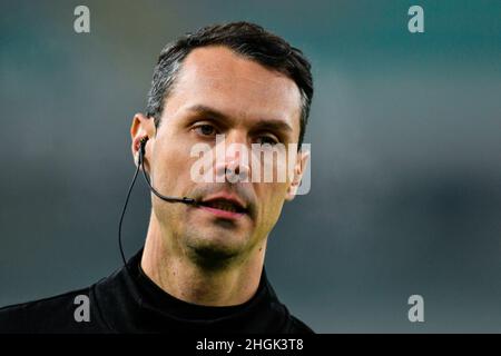 Verona, Italien. 21st Januar 2022. Der Schiedsrichter des Spiels Matteo Gariglio während Hellas Verona FC gegen Bologna FC, italienische Fußballserie A Spiel in Verona, Italien, Januar 21 2022 Quelle: Independent Photo Agency/Alamy Live News Stockfoto