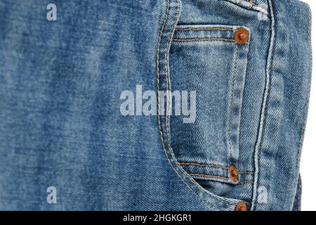 Nahaufnahme der Details der neuen LEVI'S 501 Jeans. Knöpfe und Nähte sowie Taschen in Nahaufnahme. Klassisches Jeans-Modell. LEVI'S ist ein Markenname von Levi Strauss und C Stockfoto