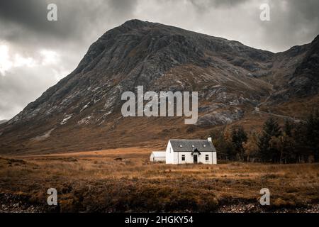 Dunkler Wolkiger Tag Über Buachaille Etive Mor, Glencoe, Schottische Highlands Stockfoto