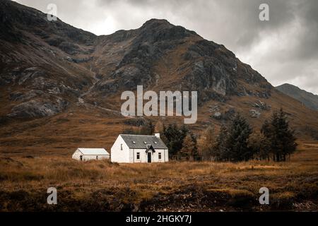 Dunkler Wolkiger Tag Über Buachaille Etive Mor, Glencoe, Schottische Highlands Stockfoto