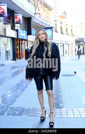 Sanremo, Italien. 21st Januar 2022. Sanremo: Ariston Theater. 72 Festival des italienischen Liedes. Beweise. Im Bild: Ana Mena Kredit: Unabhängige Fotoagentur/Alamy Live News Stockfoto