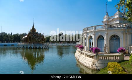 Der Bang Pa-in Palace ist eine ehemalige königliche Residenz, die von König Rama V in Ayutthaya, Thailand, erbaut wurde Stockfoto