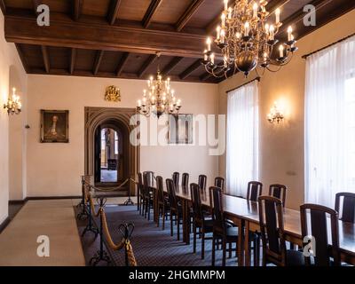 Prag, Tschechische Republik - Juli 3 2021: Innenansicht des Gemeindehauses im Alten Rathaus oder Staromestska Radnice. Stockfoto