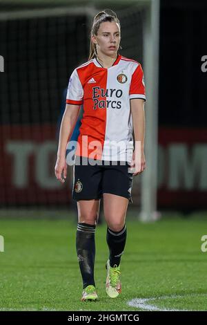 Rotterdam, Niederlande. 21st Januar 2022. ROTTERDAM, NIEDERLANDE - 21. JANUAR: Sophie Cobussen von Feyenoord während des Womans Pure Energie Eredivisie-Matches zwischen Feyenoord und VV Alkmaar im Sportpark Varkenoord am 21. Januar 2022 in Rotterdam, Niederlande (Foto von Herman Dingler/Orange Picics) Credit: Orange Pics BV/Alamy Live News Stockfoto