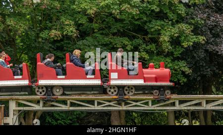 Seltene Bilder in hoher Qualität von Lightwater Valley und der inzwischen nicht mehr existierenden, ehemaligen längsten Achterbahn Europas, The Ultimate Stockfoto