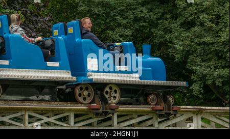 Seltene Bilder in hoher Qualität von Lightwater Valley und der inzwischen nicht mehr existierenden, ehemaligen längsten Achterbahn Europas, The Ultimate Stockfoto