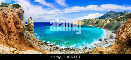 Meereslandschaft, wunderschöne Marina Landschaft. Griechenland, Insel Karpathos. Wilder felsiger Strand. Dodekanes Stockfoto