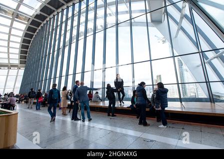 London 09/27/2019. Der Sky Garden, Londons höchste hängende Gärten, befindet sich auf der 35th. Etage der 20 Fenchurch Street, dem Wolkenkratzer der Stadt Stockfoto