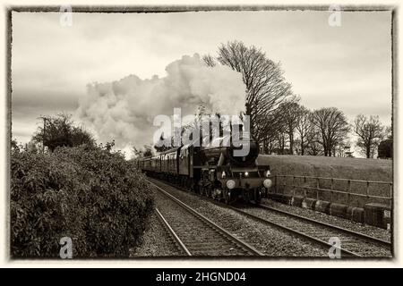 DER WINTER CUMBRIAN MOUNTAIN EXPRESS (MANCHESTER VICTORIA - CARLISLE mit Sierra Leone Stockfoto