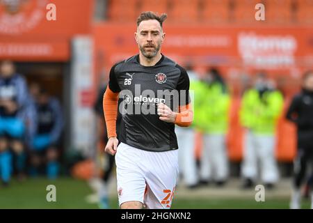 Blackpool, Großbritannien. 22nd Januar 2022. Richard Keogh #26 von Blackpool während der Aufwärmphase vor dem Spiel in , am 1/22/2022. (Foto von Craig Thomas/News Images/Sipa USA) Quelle: SIPA USA/Alamy Live News Stockfoto