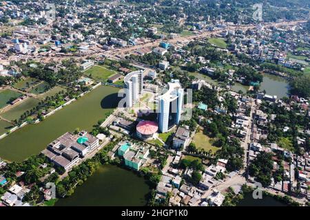 Jessore, Bangladesch - 09. November 2021: Sheikh Hasina Software Technology Park aus der Vogelperspektive in Jessore. Dies ist das erste Software Technolo Stockfoto