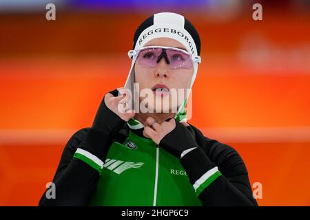 HEERENVEEN, NIEDERLANDE - 22. JANUAR: Michelle de Jong aus den Niederlanden, bevor sie beim NK Allround & Sprint 2022 am 22. Januar 2022 in Heerenveen, Niederlande, in der Women's 500m antritt (Foto: Douwe Bijlsma/Orange Picles) Stockfoto