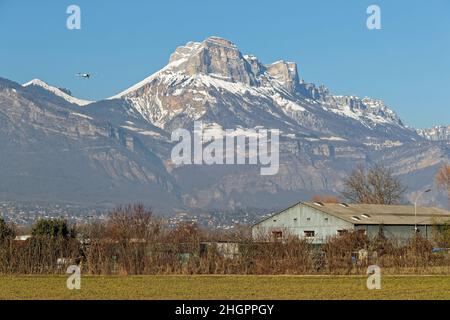 Dent de Crolles Gipfel über dem Gresivaudan Tal, bei Grenoble Stockfoto