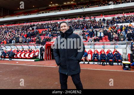 Sunderland, Großbritannien. 22nd Januar 2022. Sunderland-Manager Lee Johnson während der Sky Bet League ein Spiel zwischen Sunderland und Portsmouth im Stadium of Light am 22nd 2022. Januar in Sunderland, England. (Foto von Daniel Chesterton/phcimages.com) Quelle: PHC Images/Alamy Live News Stockfoto