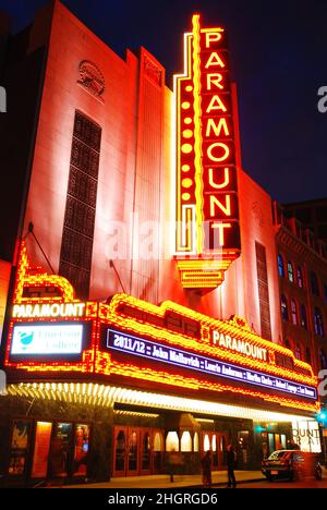 Das Histoiric Paramount Theatre in Boston Stockfoto