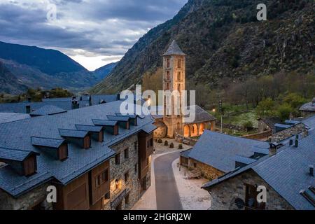 Kirche Santa Eulàlia, im Dorf Erill la Vall, Vall Boí, Lleida, Katalonien, Spanien Stockfoto
