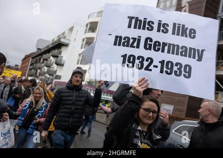 Glasgow, Großbritannien. Schottland gegen Lockdown ‘Freedom Rally’, gegen Lockdown, den Einsatz von Gesichtsmasken und Impfpass sowie Anti-Impfstoffen während der Phase des Coronavirus Covid-19 Omicron der Gesundheitspandemie, in Glasgow, Schottland, 22. Januar 2022. Quelle: Jeremy Sutton-Hibbert/ Alamy Live News. Stockfoto