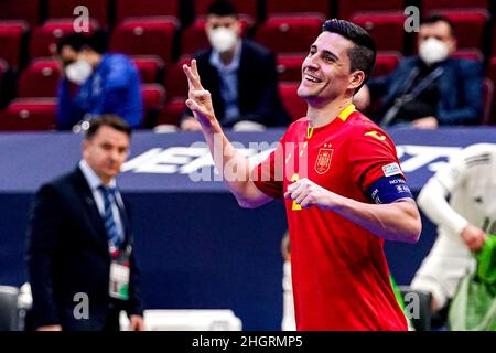 GRONINGEN, NIEDERLANDE - 22. JANUAR: Ortiz aus Spanien feiert nach dem fünften Treffer seines Teams beim Futsal-EM 2022-Spiel der Gruppe D zwischen Spanien und Bosnien und Herzegowina am 22. Januar 2022 auf der Martiniplaza in Groningen, Niederlande (Foto: Andre Weening/Orange Picles) Stockfoto