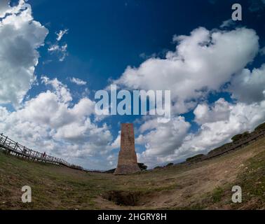 Alten Wachturm genannt torreladrones am Strand von Cabopino, Marbella Stockfoto