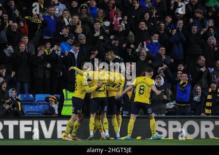 Oxford, Großbritannien. 22nd Januar 2022. Die Spieler von Oxford United feiern am 1/22/2022 ihr zweites Tor in Oxford, Großbritannien. (Foto von James Heaton/News Images/Sipa USA) Quelle: SIPA USA/Alamy Live News Stockfoto