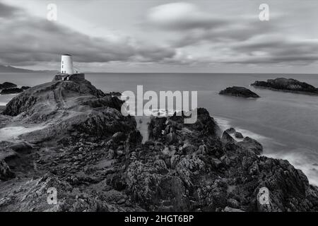 Leuchtturm auf der Insel llanddwyn Anglesey North Wales Stockfoto