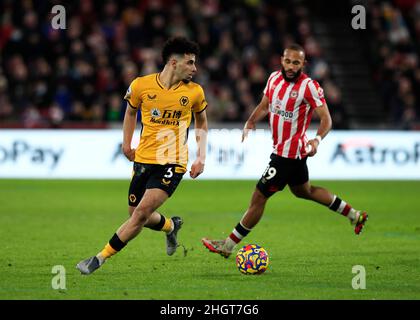 22nd. Januar 2022: Brentford Community Stadium, London, England; Premier League Football Brentford gegen Wolverhampton Wanderers; Rayan Ait-Nouri von Wolverhampton Wanderers Stockfoto