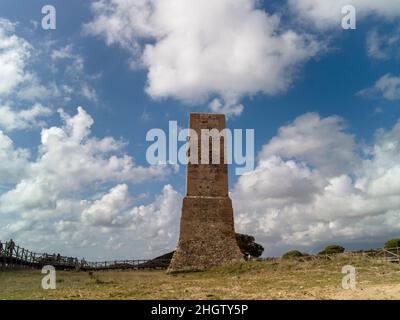 Alten Wachturm genannt torreladrones am Strand von Cabopino, Marbella Stockfoto